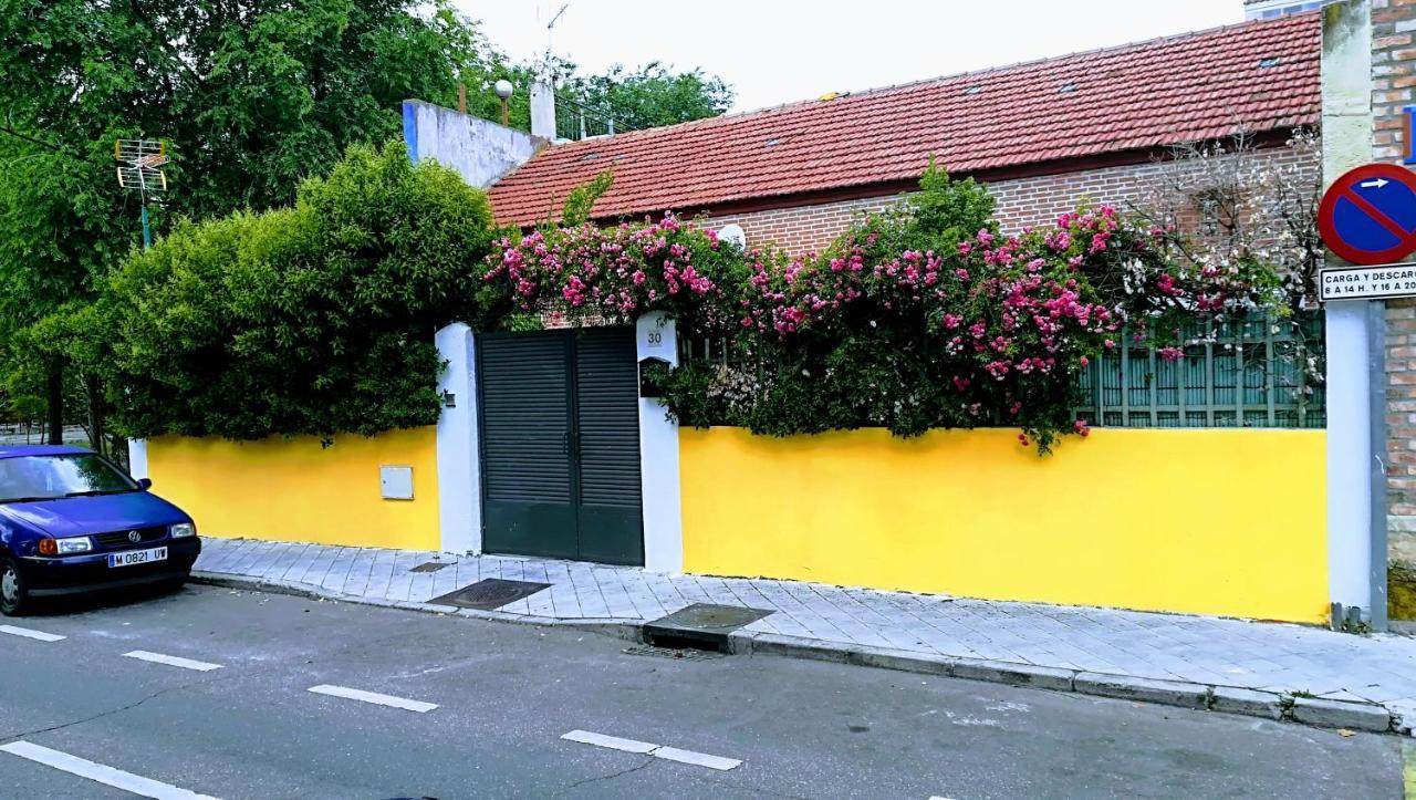 Villa "Luna De Segovia" Leganés Exterior foto